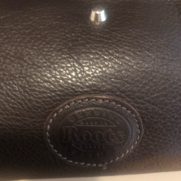 Roots leather multi wear bag - Picture 4 of 16